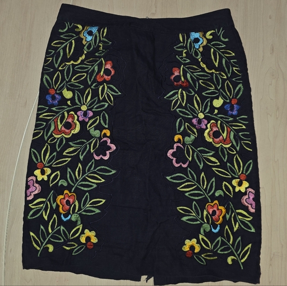 Moulinette Soeurs Dresses & Skirts - Moulinette Soeurs Navy Skirt with Colorful Floral Embroidery
